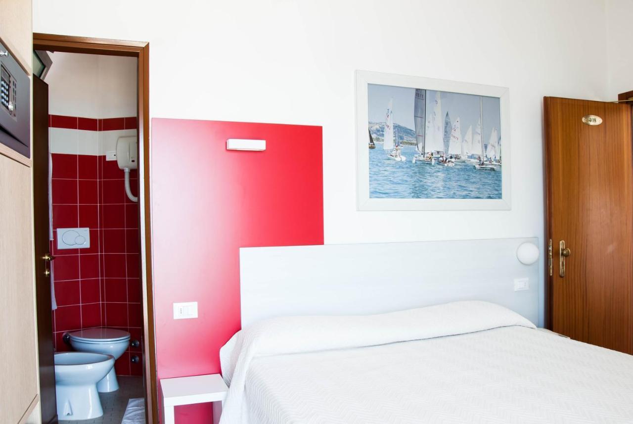 גרוטמארה Hotel Eden מראה חיצוני תמונה