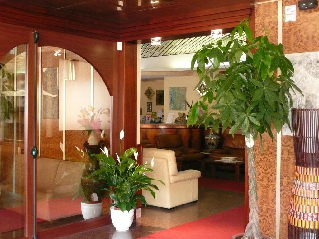 גרוטמארה Hotel Eden מראה חיצוני תמונה